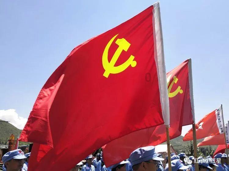 德天空：特里皮尔希望前往拜仁，纽卡要求正式转会